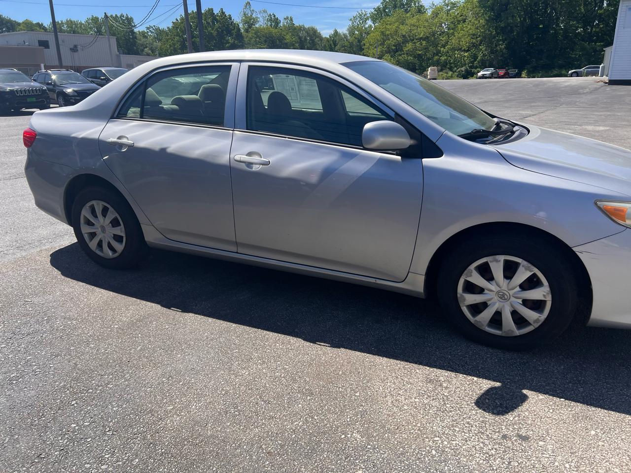Toyota Corolla 4dr Sdn Man (Natl) 2009