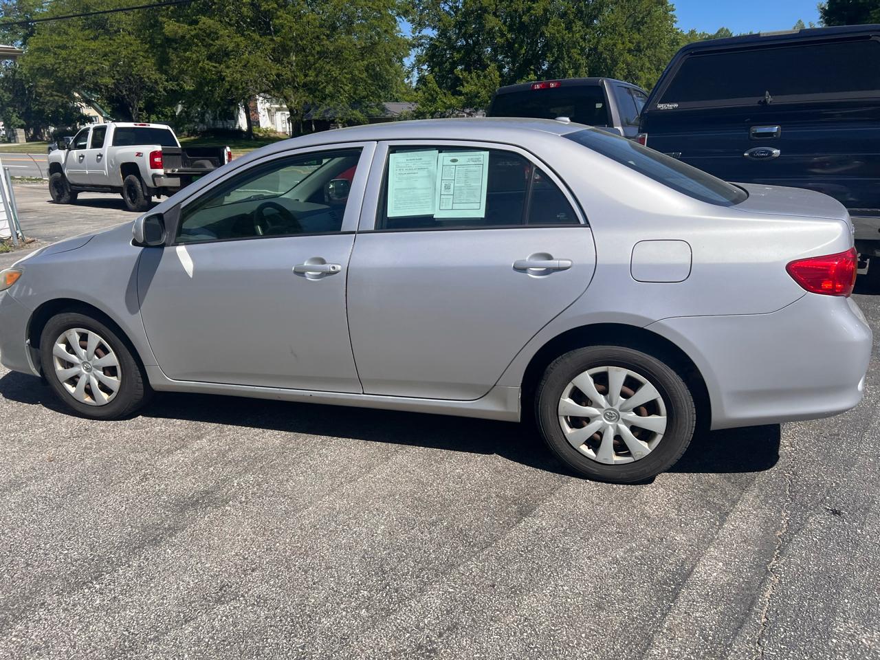 Toyota Corolla 4dr Sdn Man (Natl) 2009