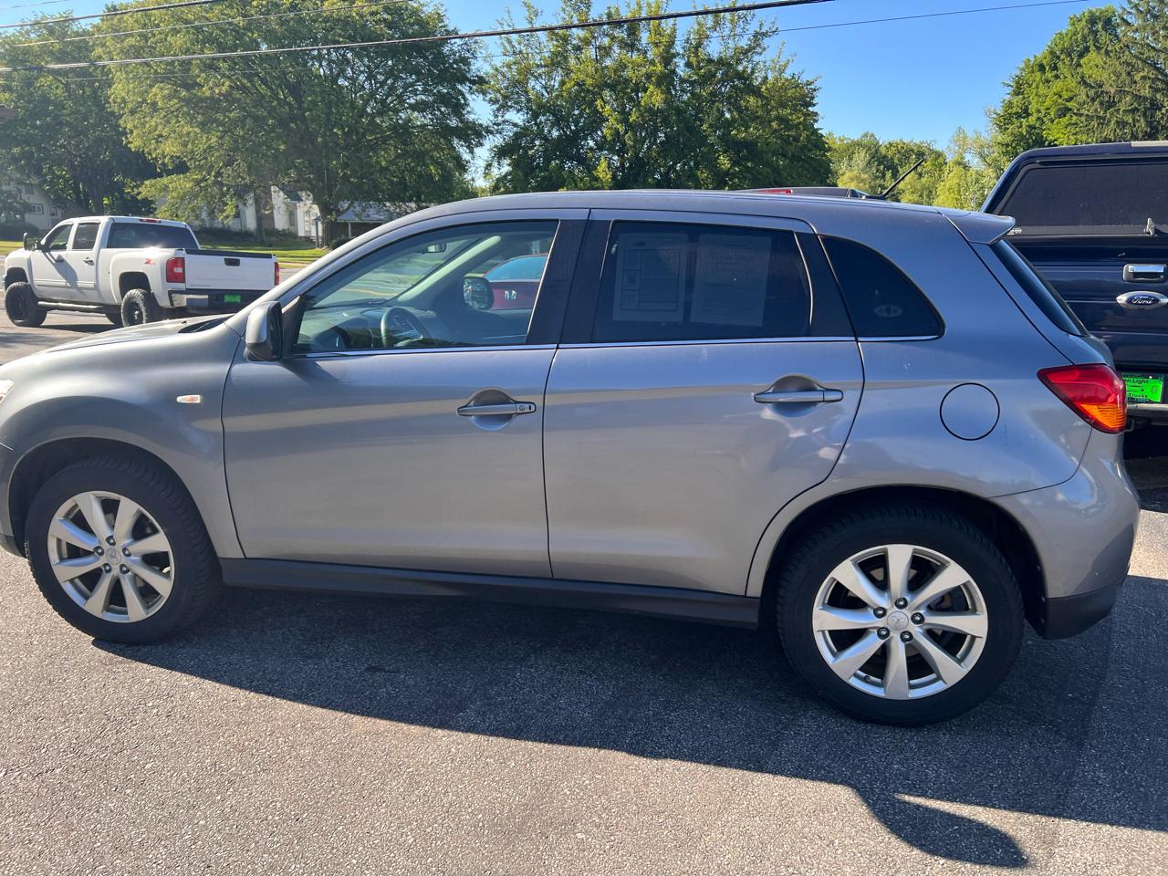 Mitsubishi Outlander Sport AWD 4dr CVT SE 2015