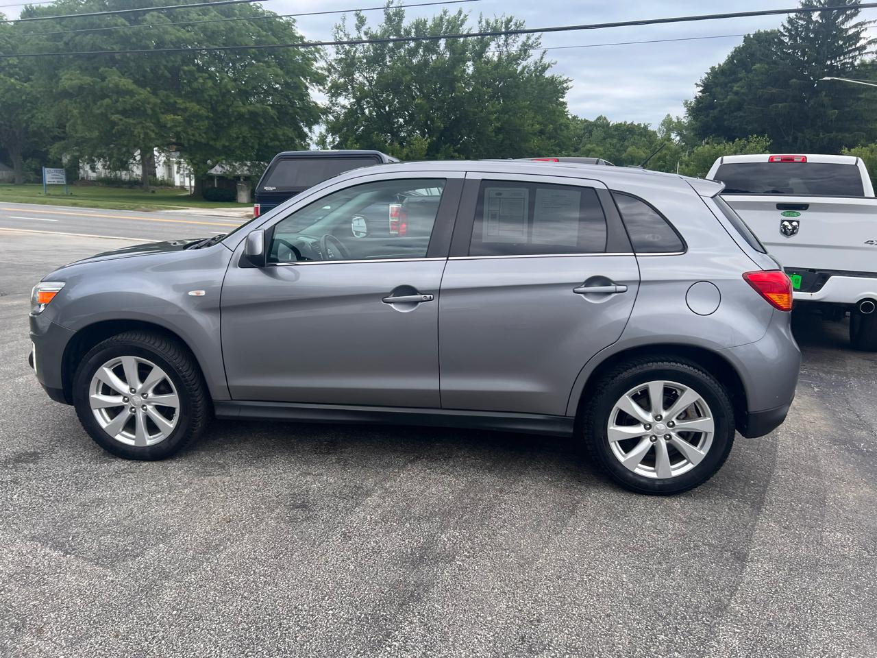 Mitsubishi Outlander Sport AWD 4dr CVT SE 2015