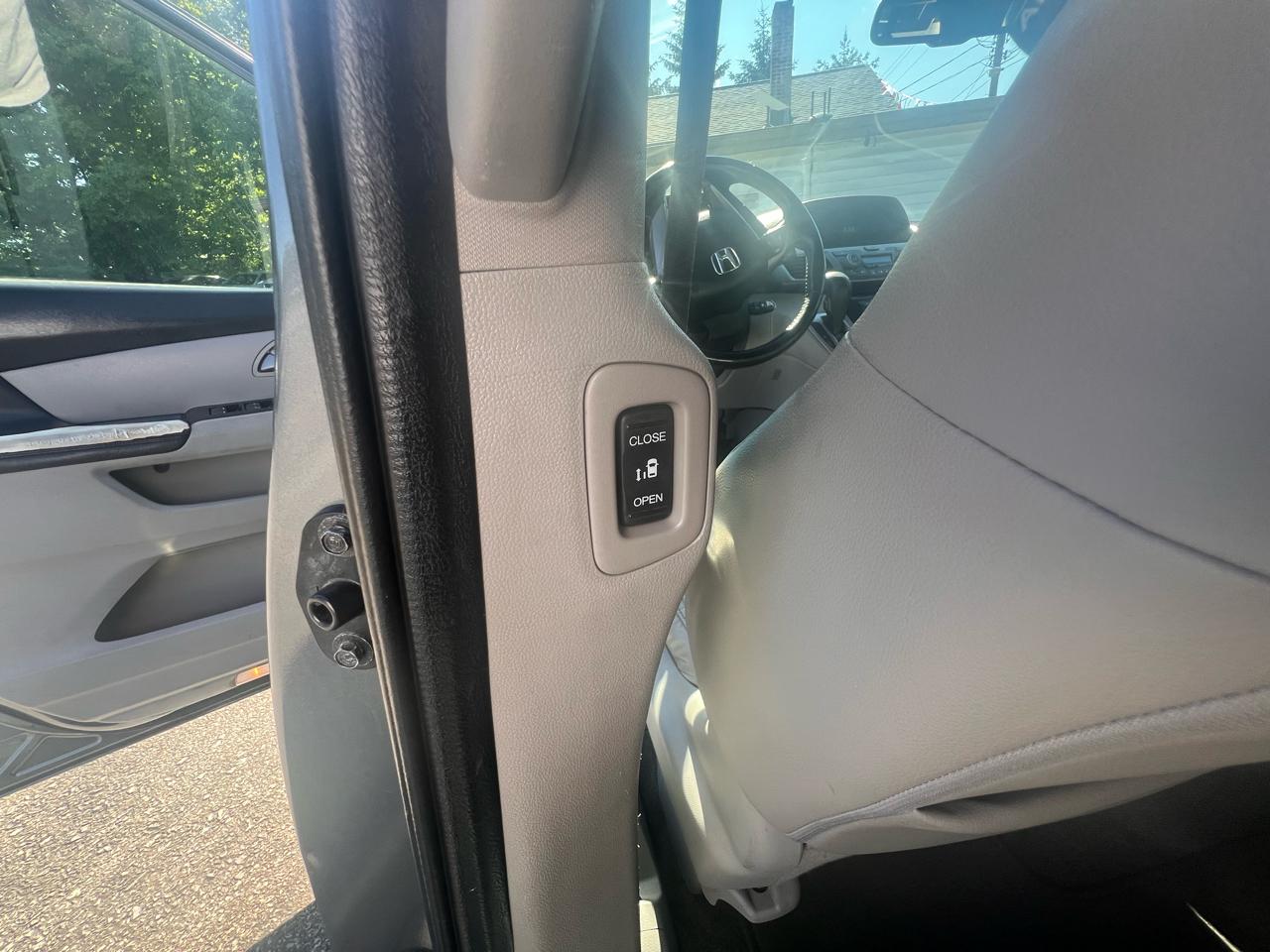 Honda Odyssey 5dr EX-L 2012