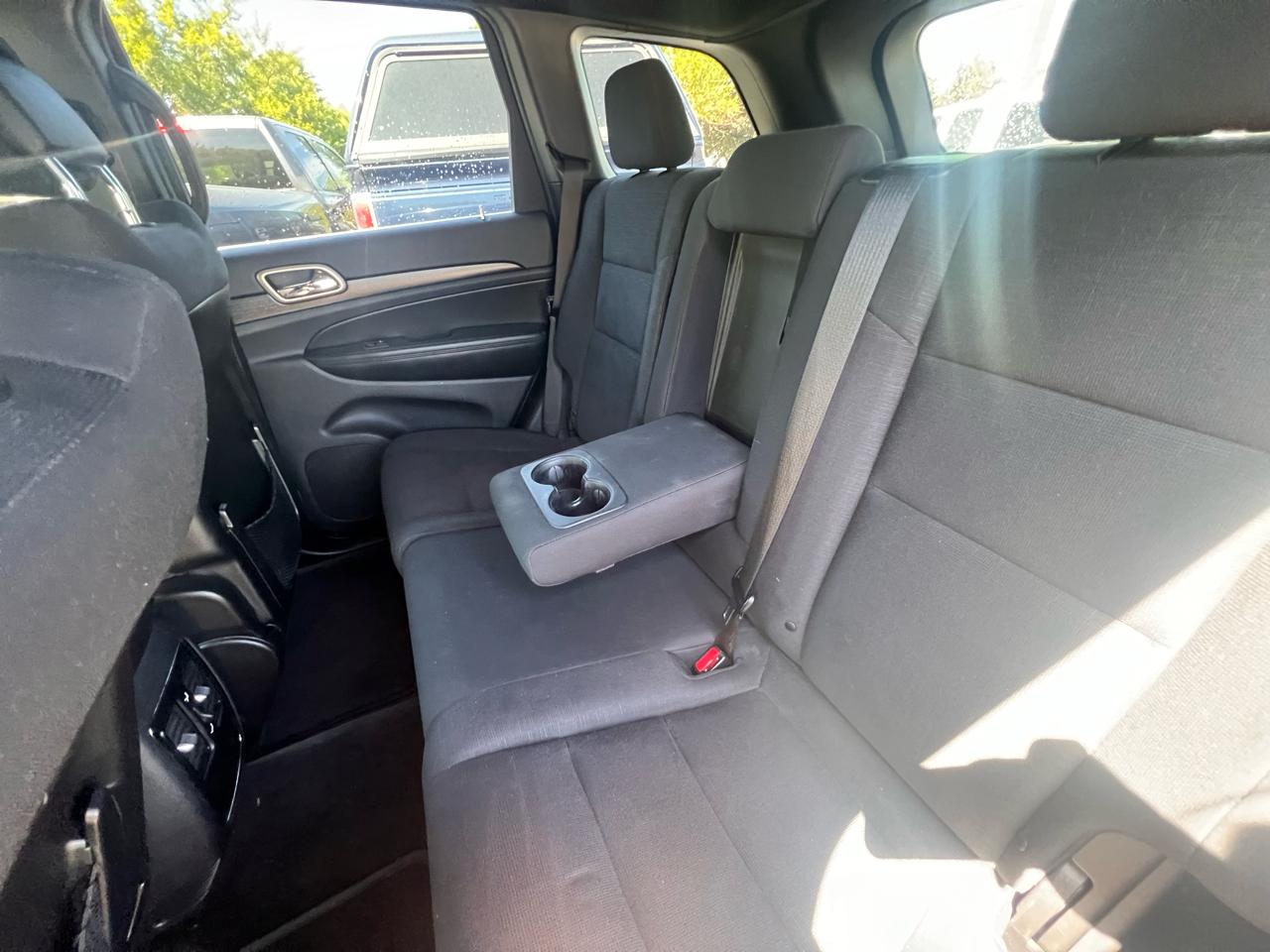 Jeep Grand Cherokee 4WD 4dr Laredo 2016