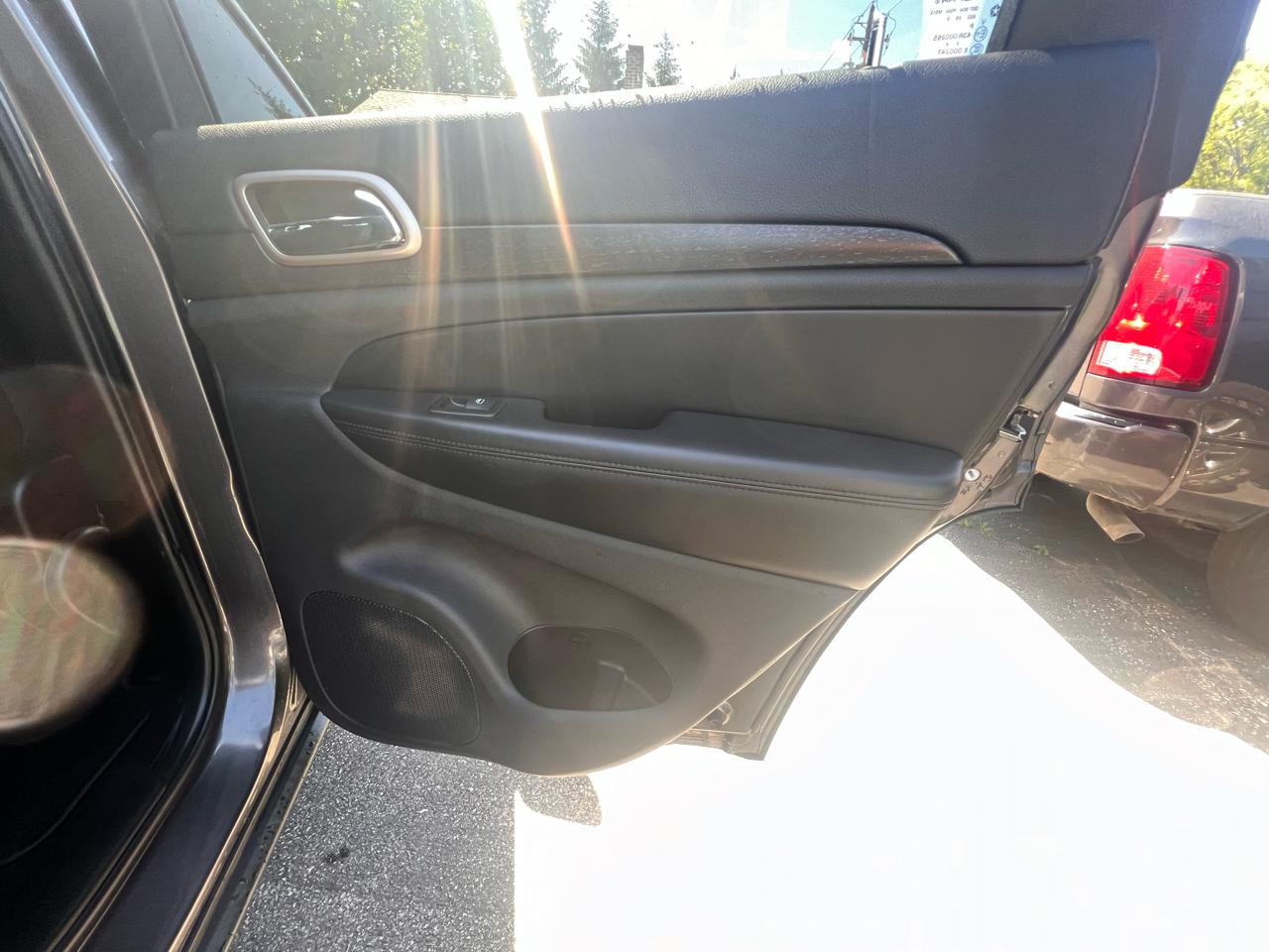 Jeep Grand Cherokee 4WD 4dr Laredo 2016