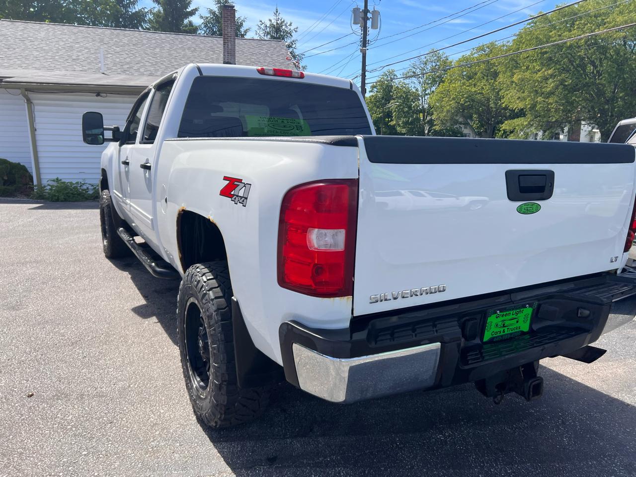 Chevrolet Silverado 2500HD 4WD Crew Cab 153.7" LT 2011