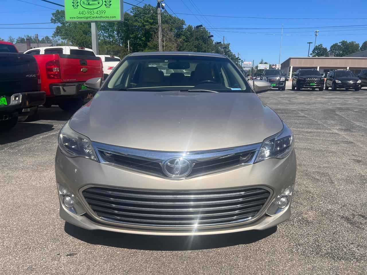 Toyota Avalon 4dr Sdn XLE Touring (Natl) 2013