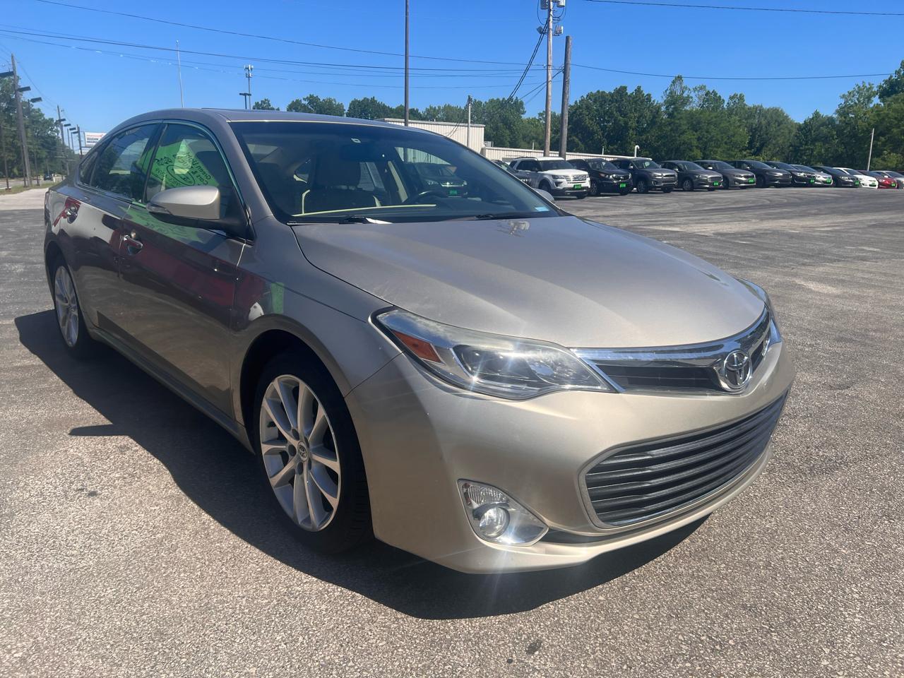 Toyota Avalon 4dr Sdn XLE Touring (Natl) 2013