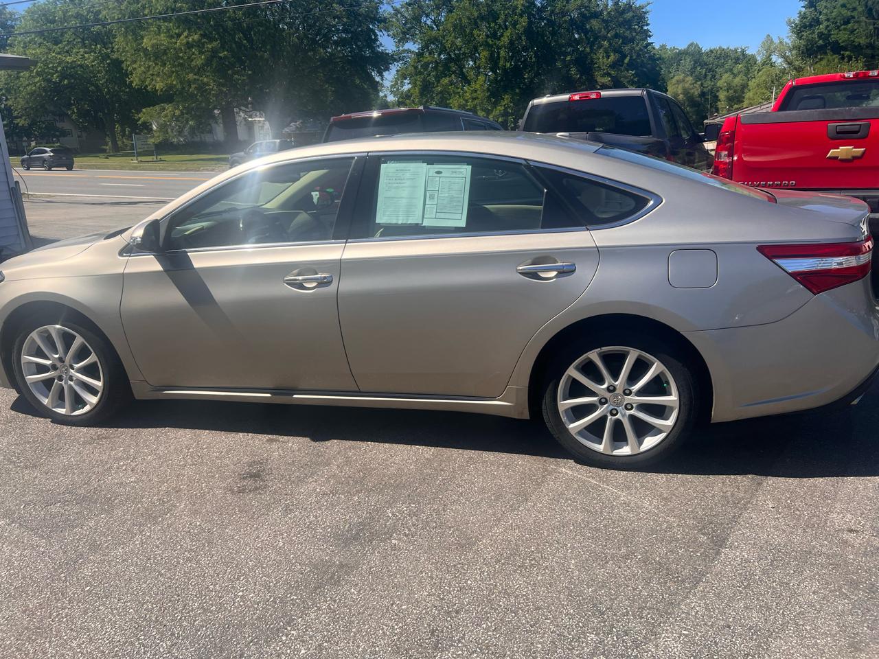 Toyota Avalon 4dr Sdn XLE Touring (Natl) 2013