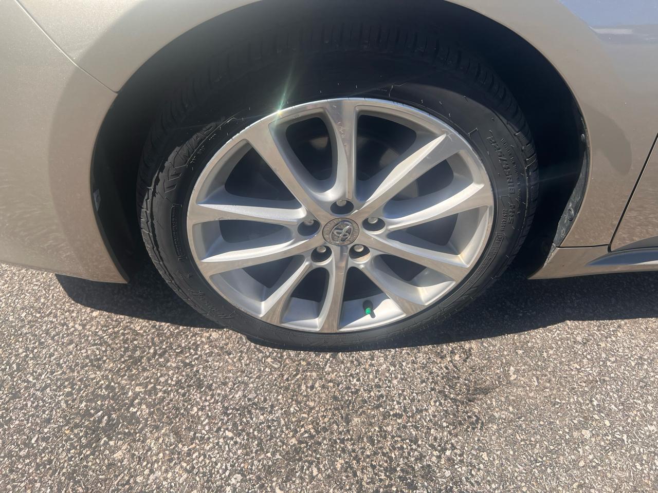 Toyota Avalon 4dr Sdn XLE Touring (Natl) 2013