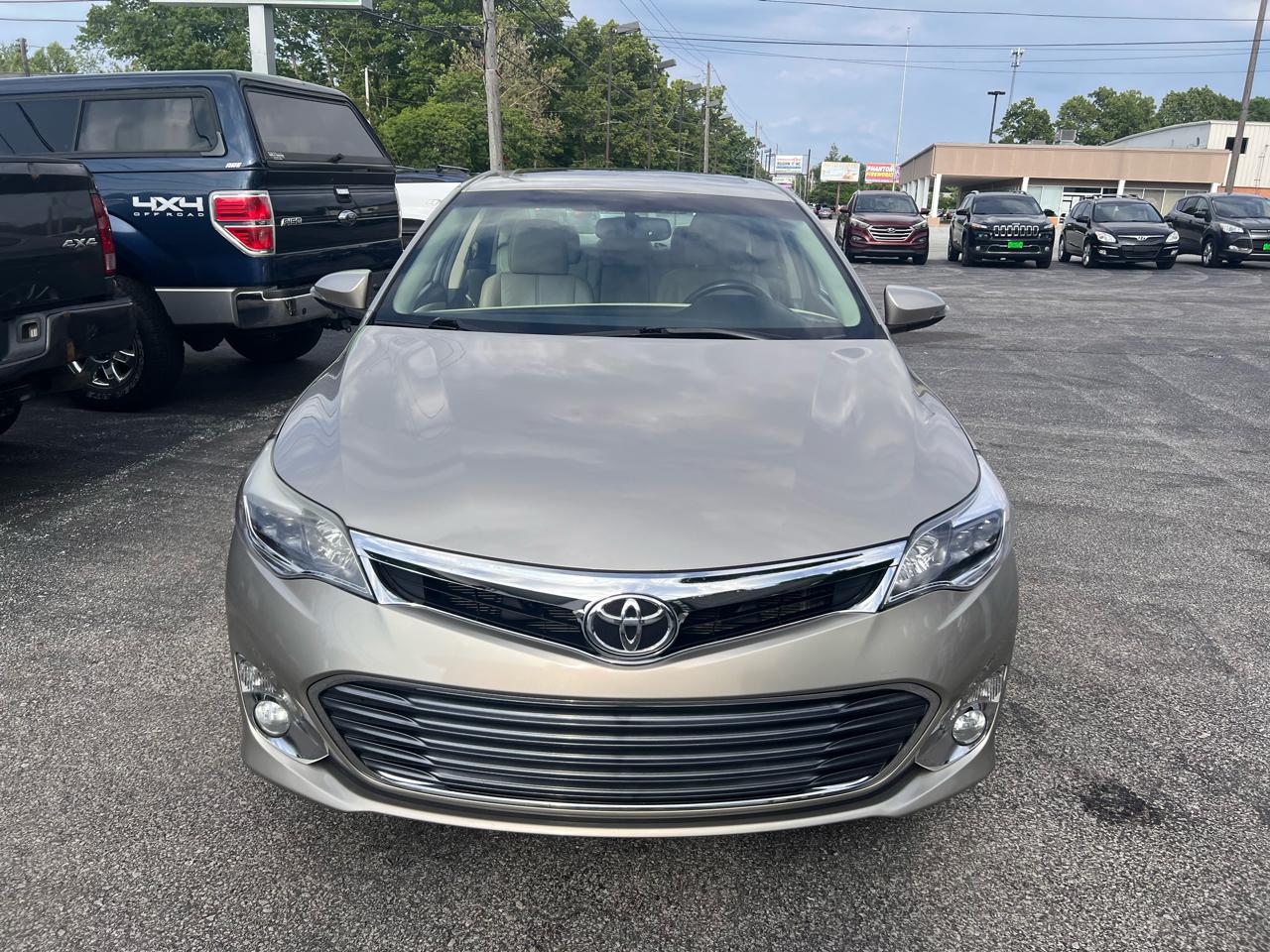 Toyota Avalon 4dr Sdn XLE Touring (Natl) 2013