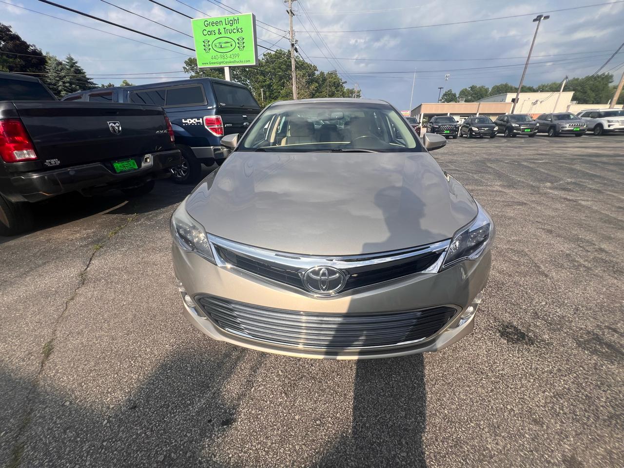 Toyota Avalon 4dr Sdn XLE Touring (Natl) 2013