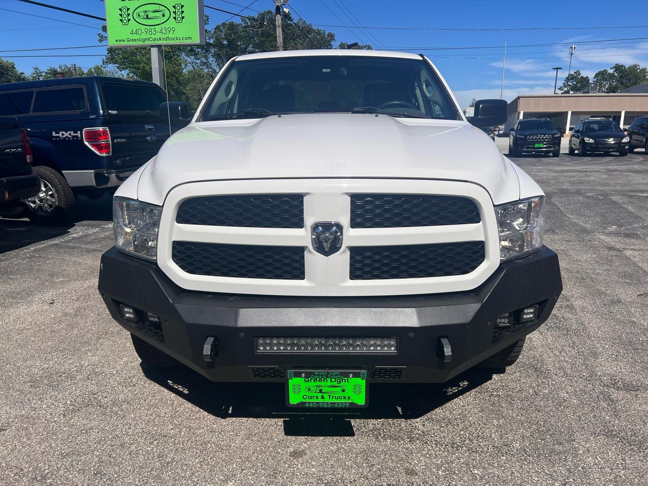 RAM 1500 4WD Quad Cab 140.5" Express 2015