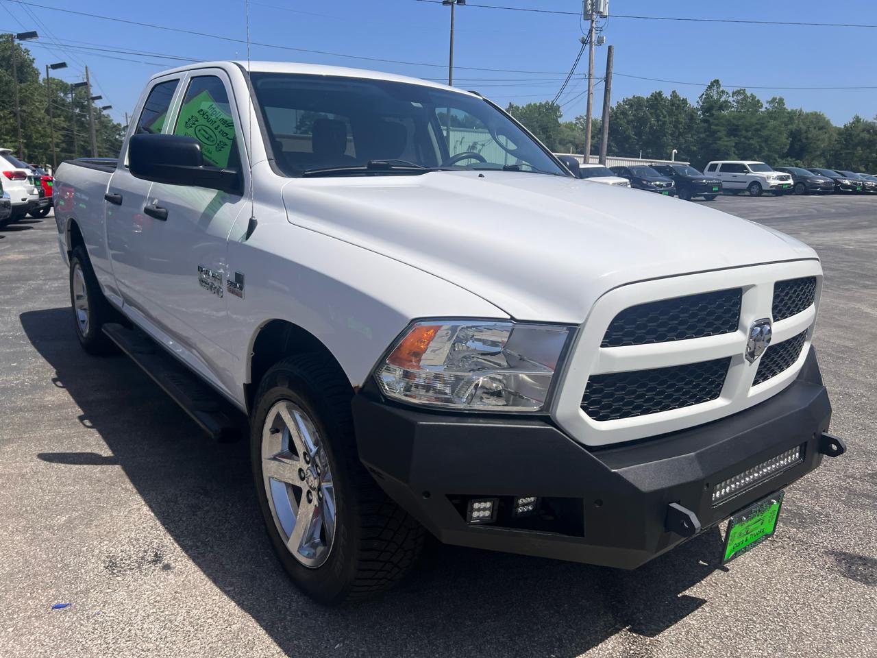RAM 1500 4WD Quad Cab 140.5" Express 2015