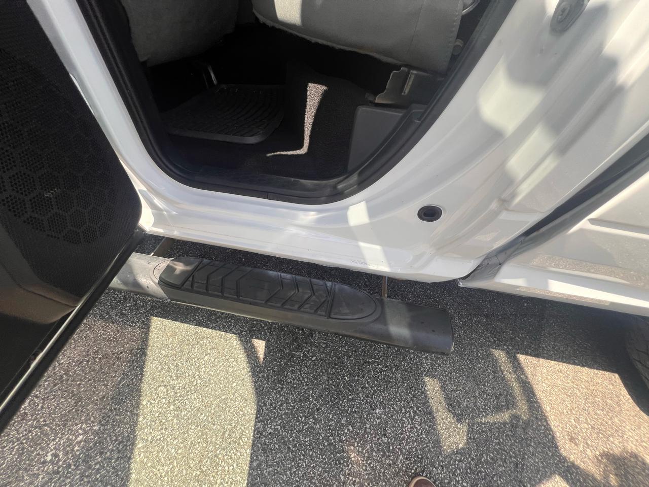 RAM 1500 4WD Quad Cab 140.5" Express 2015