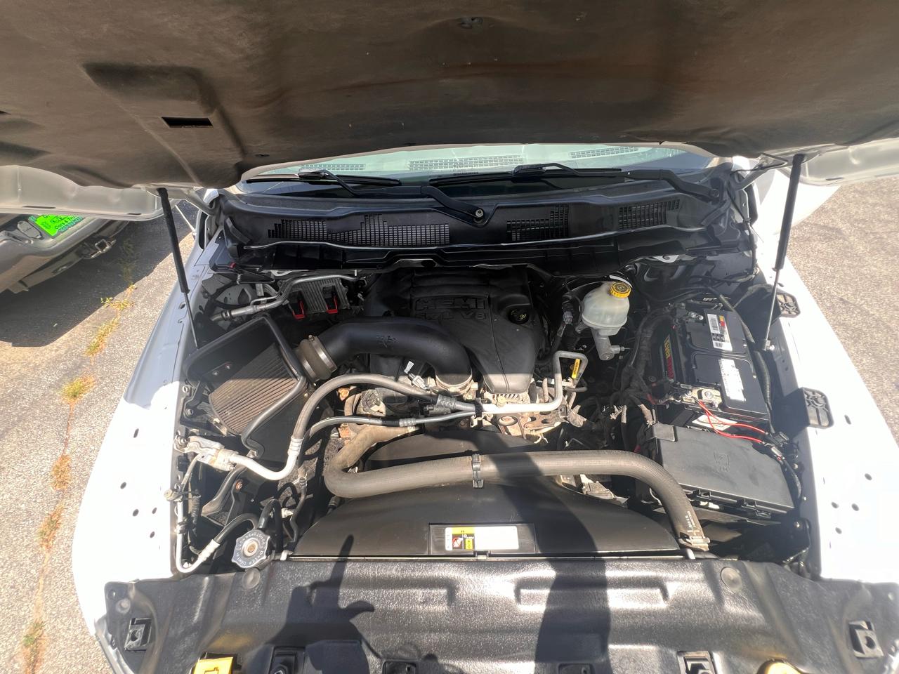 RAM 1500 4WD Quad Cab 140.5" Express 2015