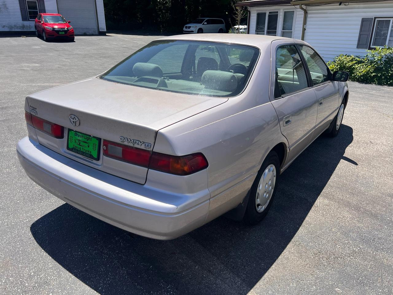 Toyota Camry 4dr Sdn XLE Auto 1997