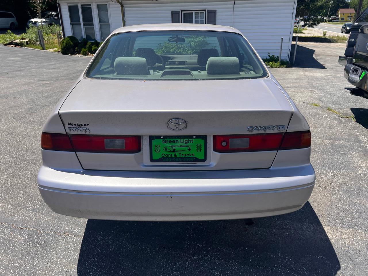 Toyota Camry 4dr Sdn XLE Auto 1997