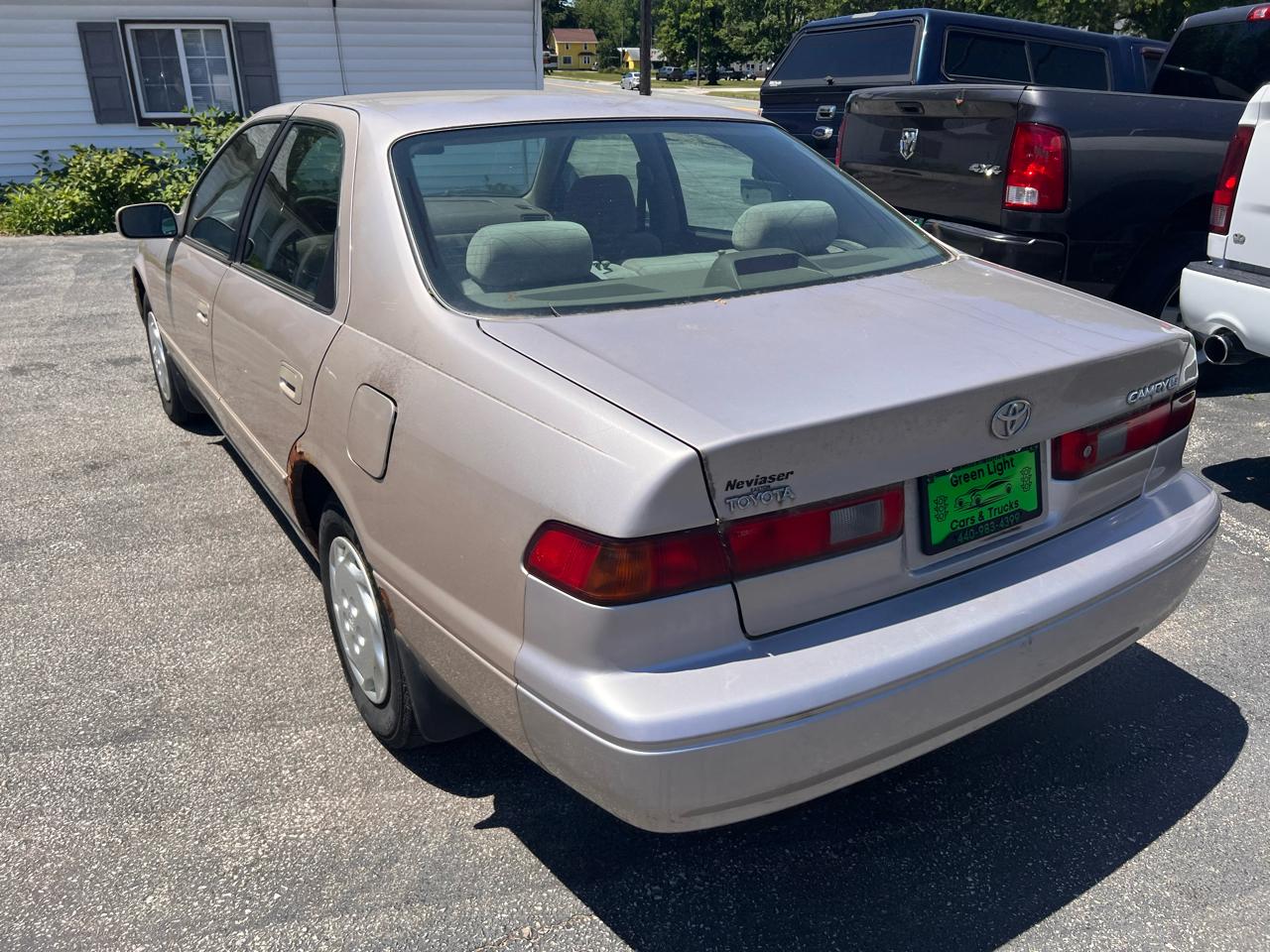 Toyota Camry 4dr Sdn XLE Auto 1997