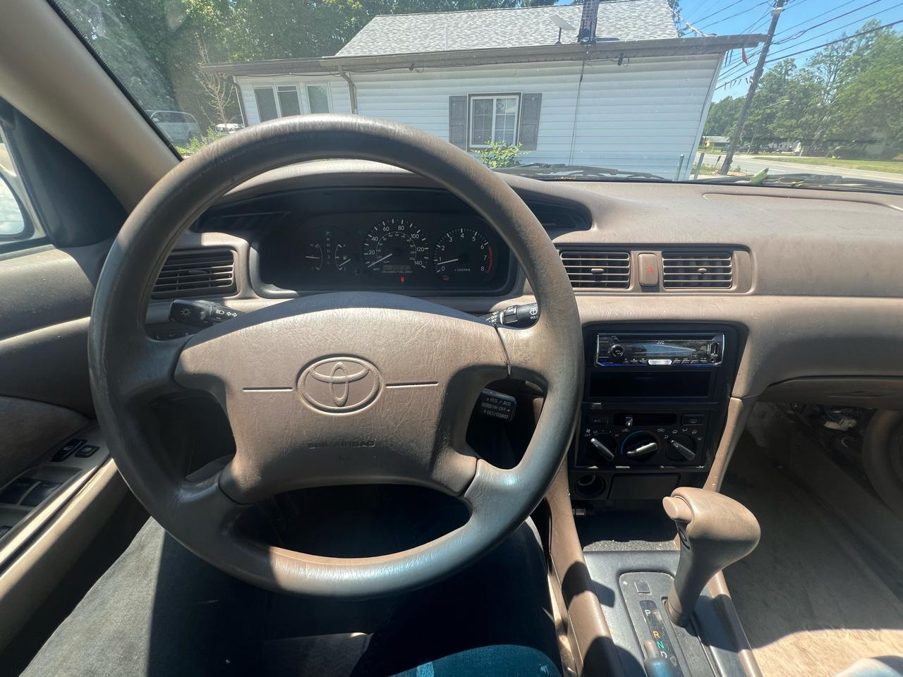 Toyota Camry 4dr Sdn XLE Auto 1997