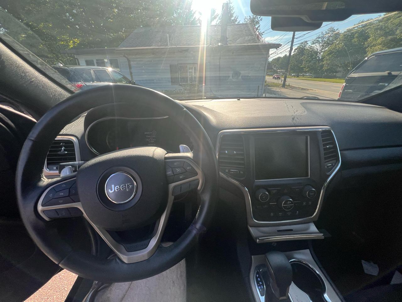Jeep Grand Cherokee 4WD 4dr Laredo 2016