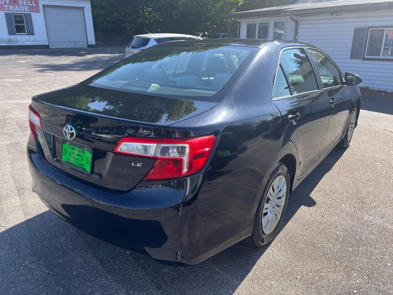 Toyota Camry 2014.5 4dr Sdn I4 Auto SE Sport (Natl) 2014
