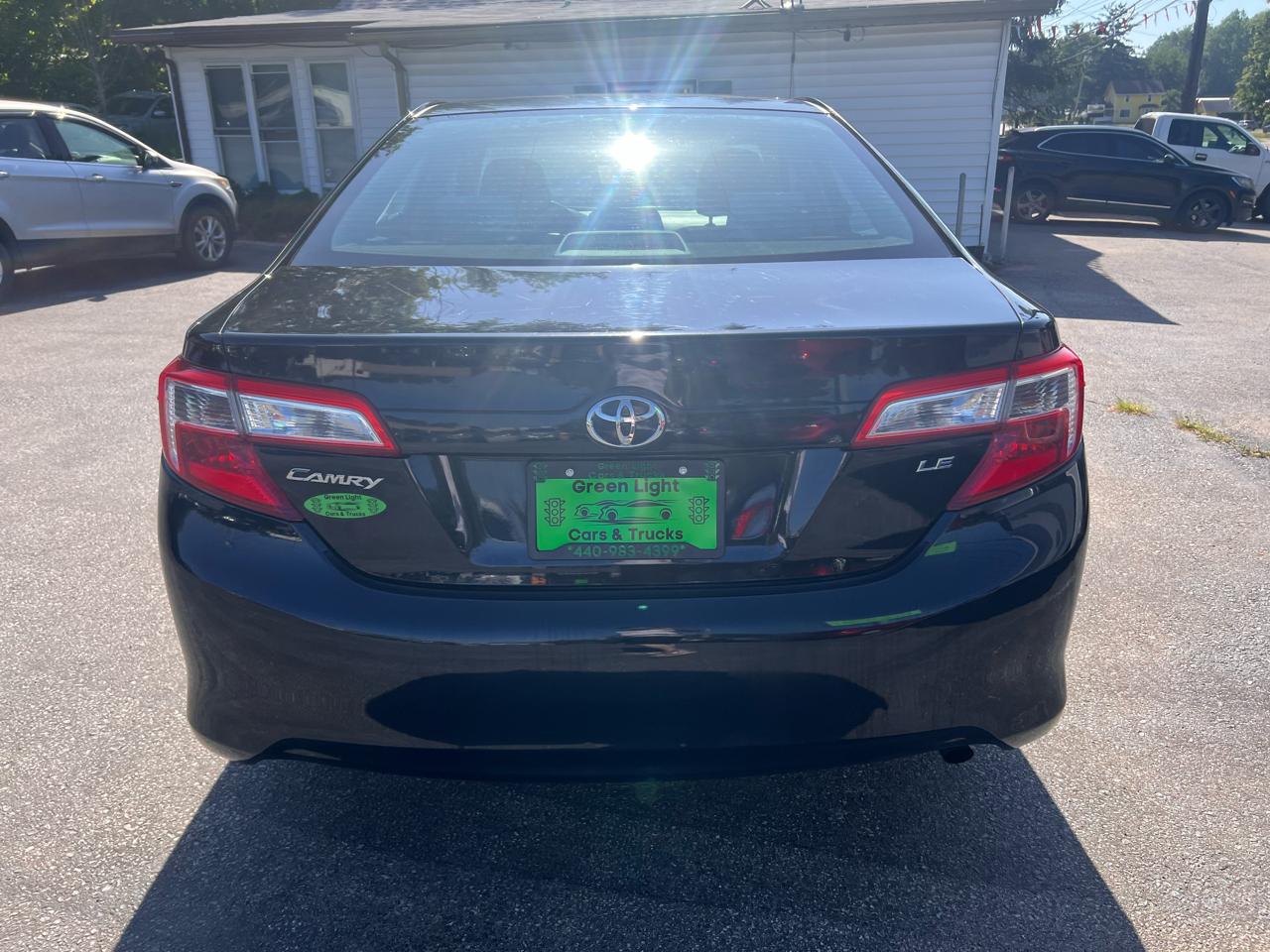 Toyota Camry 2014.5 4dr Sdn I4 Auto SE Sport (Natl) 2014