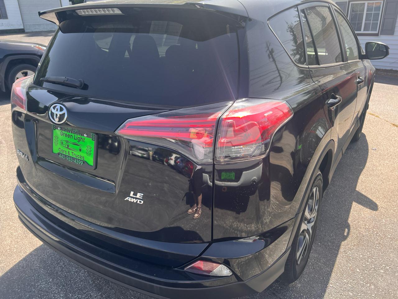 Toyota RAV4 LE AWD (Natl) 2017