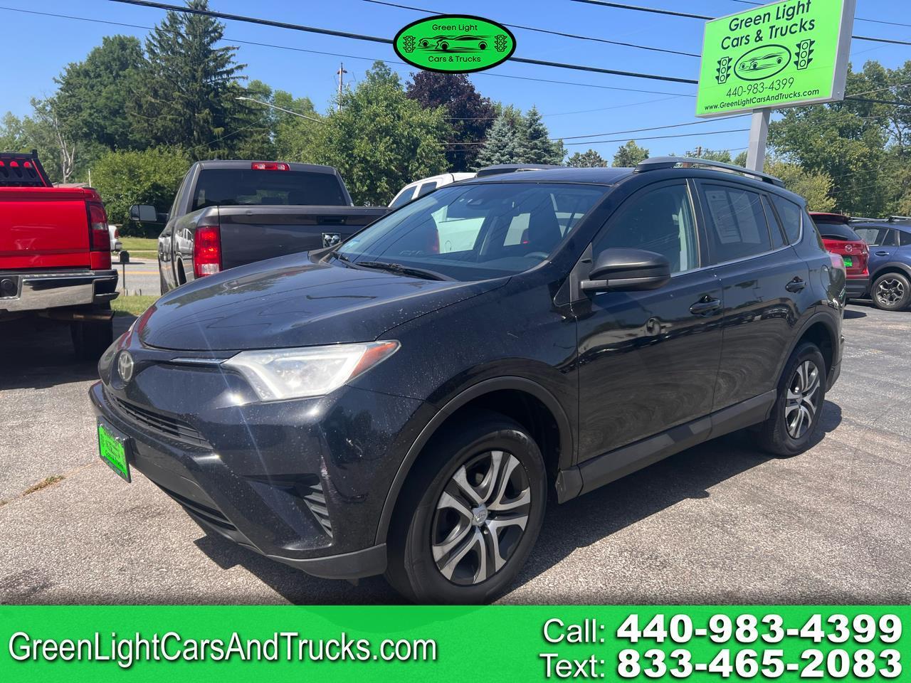 Toyota RAV4 LE AWD (Natl) 2017