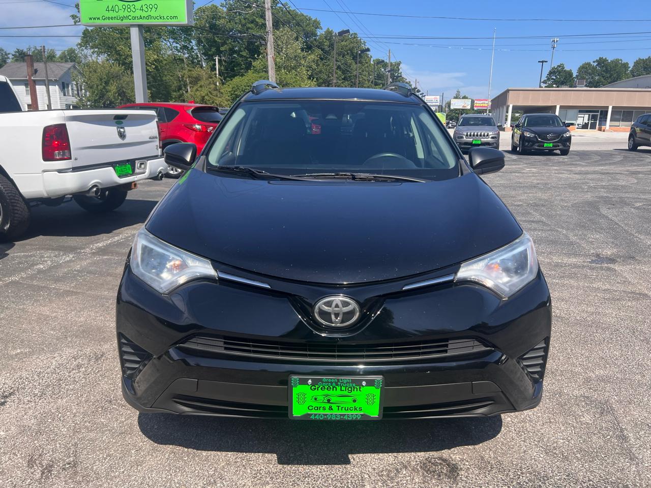 Toyota RAV4 LE AWD (Natl) 2017