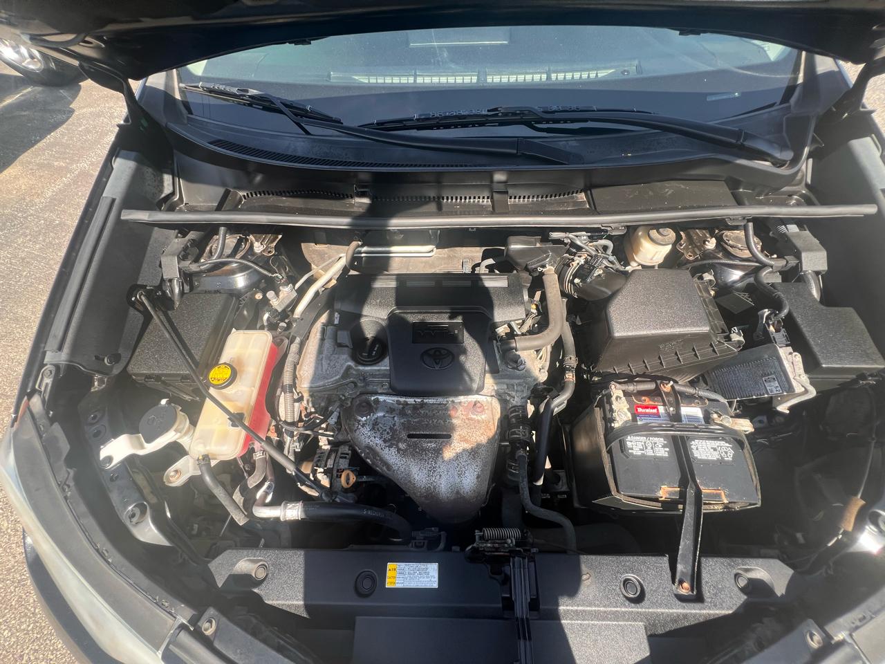 Toyota RAV4 LE AWD (Natl) 2017