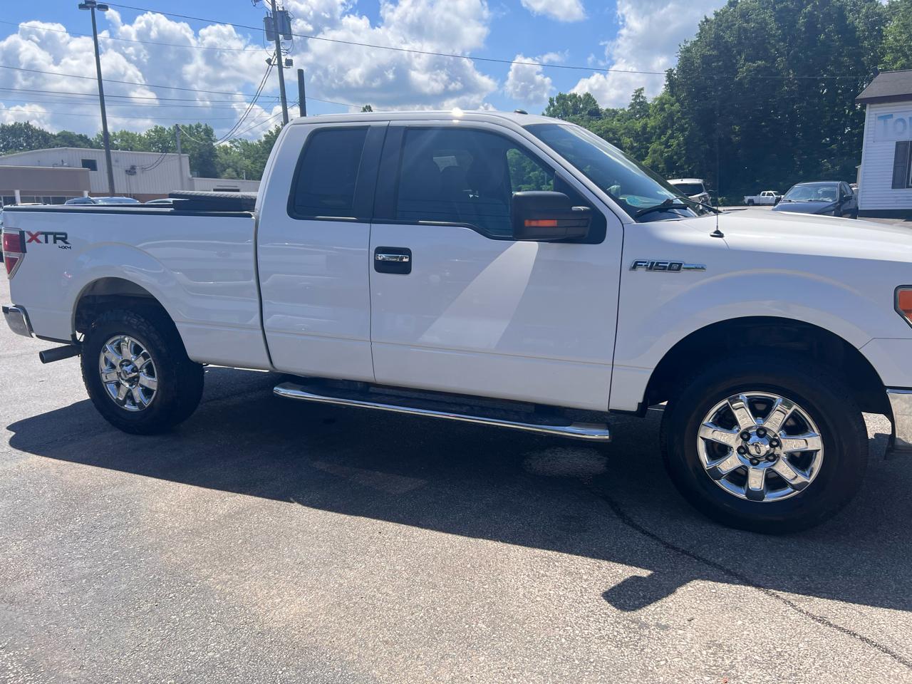 Ford F-150 4WD SuperCab 145" Lariat 2014