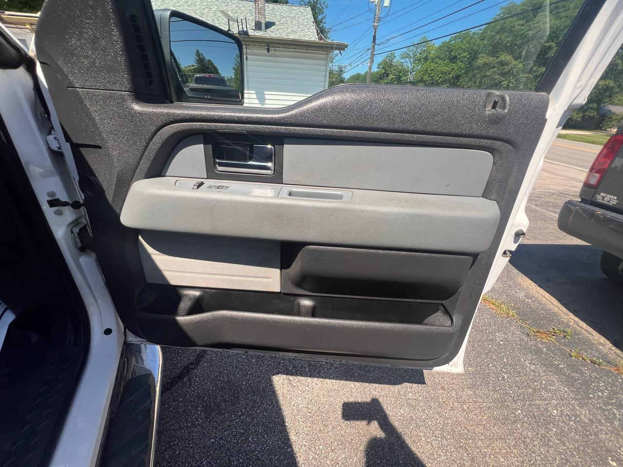 Ford F-150 4WD SuperCab 145" Lariat 2014