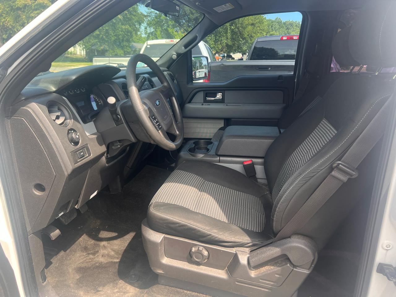 Ford F-150 4WD SuperCrew 145" Platinum 2014