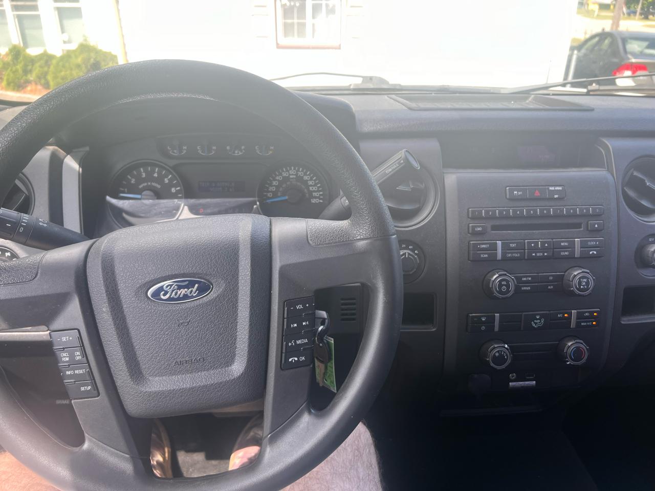 Ford F-150 4WD SuperCrew 145" Platinum 2014