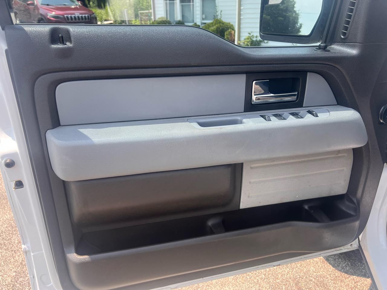 Ford F-150 STX SuperCrew 4WD 2014