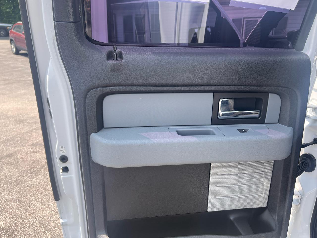 Ford F-150 STX SuperCrew 4WD 2014