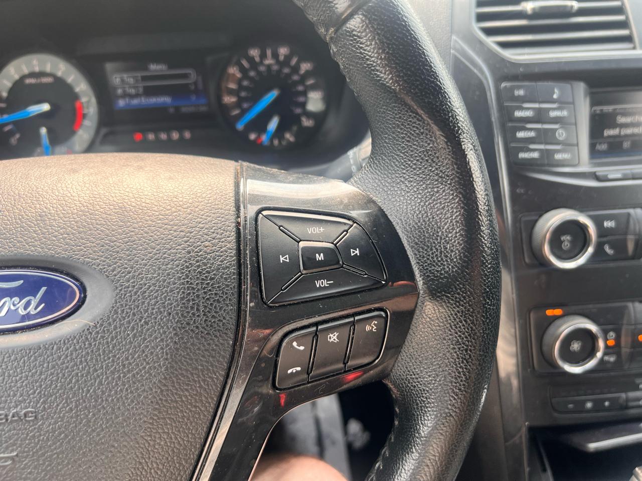 Ford Explorer XLT 4WD 2018