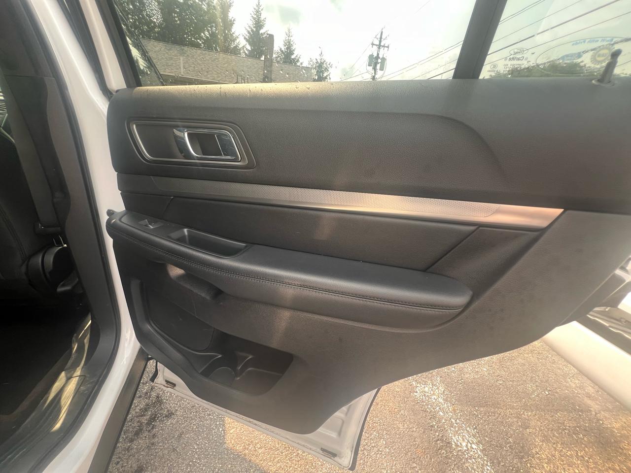 Ford Explorer XLT 4WD 2018
