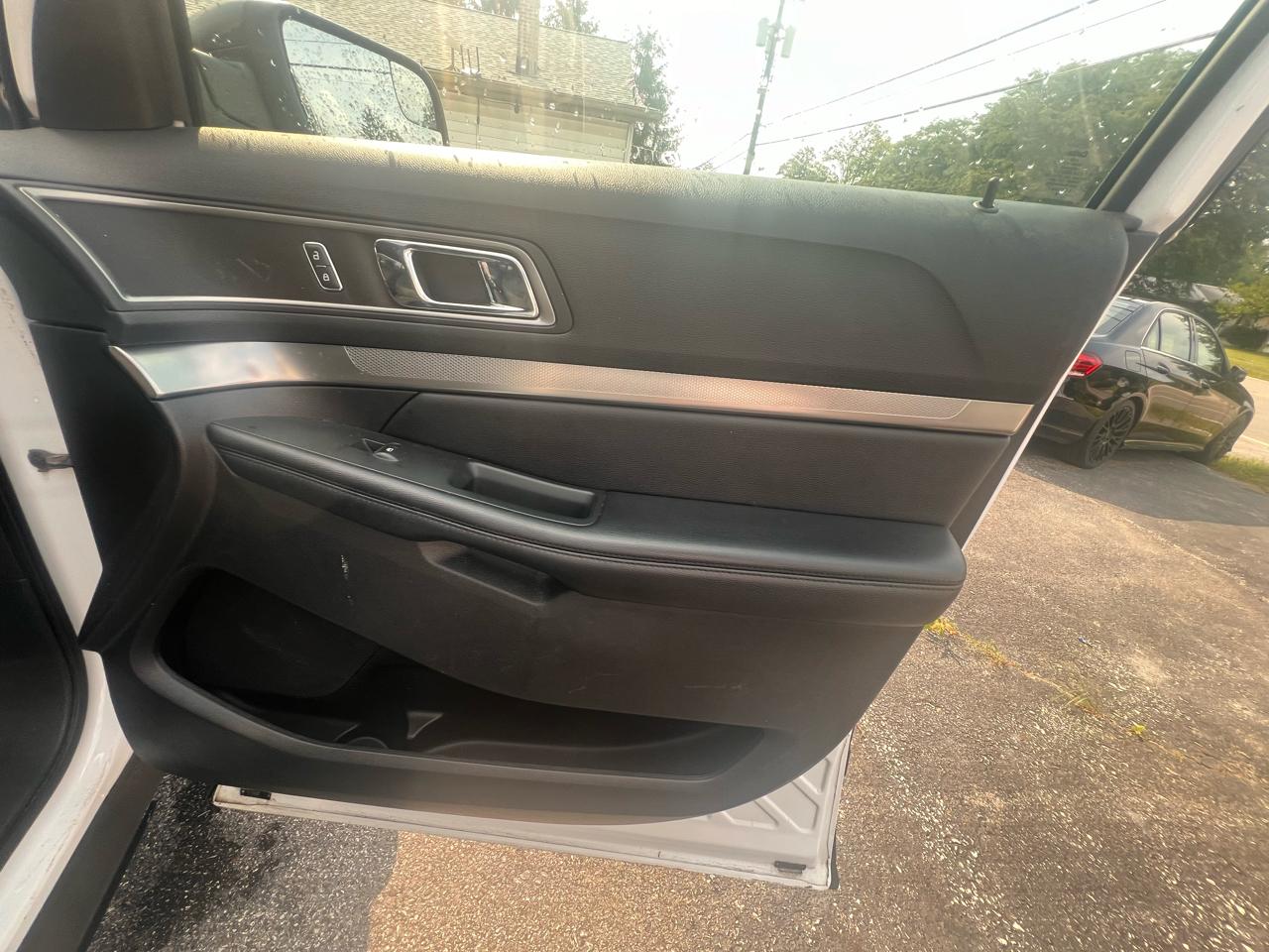 Ford Explorer XLT 4WD 2018