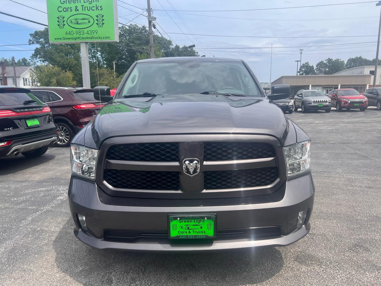 RAM 1500 Express 4x4 Quad Cab 6'4" Box 2018