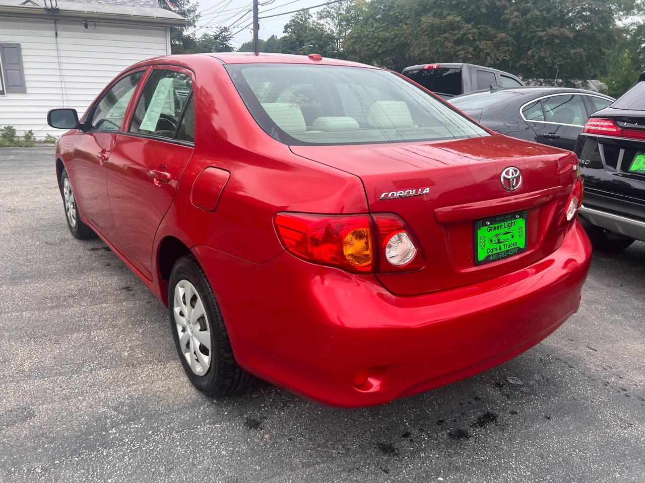 Toyota Corolla 4dr Sdn Man (Natl) 2010