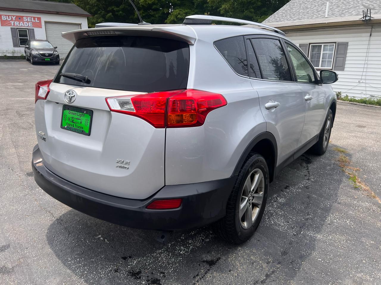 Toyota RAV4 AWD 4dr XLE (Natl) 2015