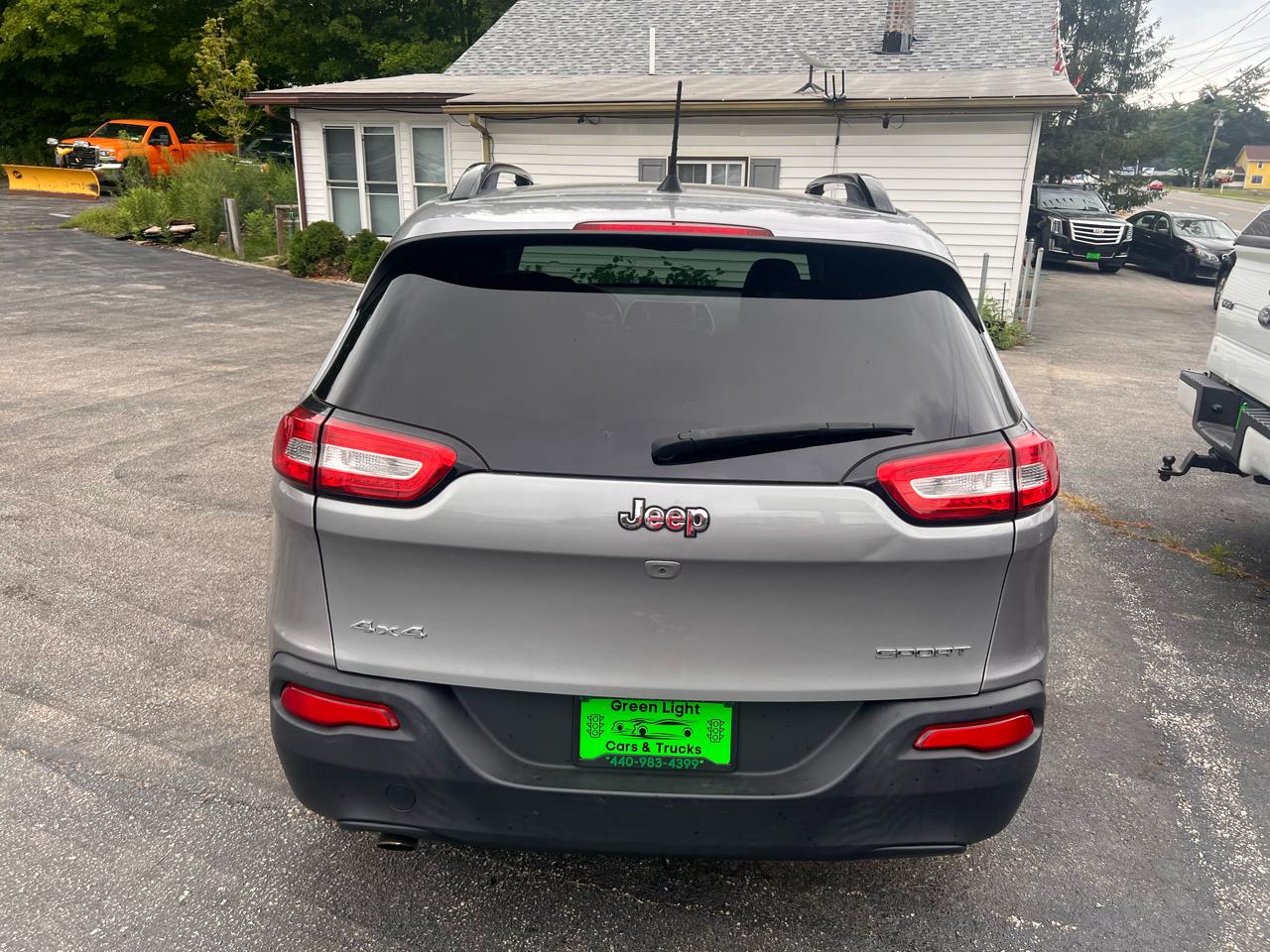 Jeep Cherokee 4WD 4dr Sport 2016