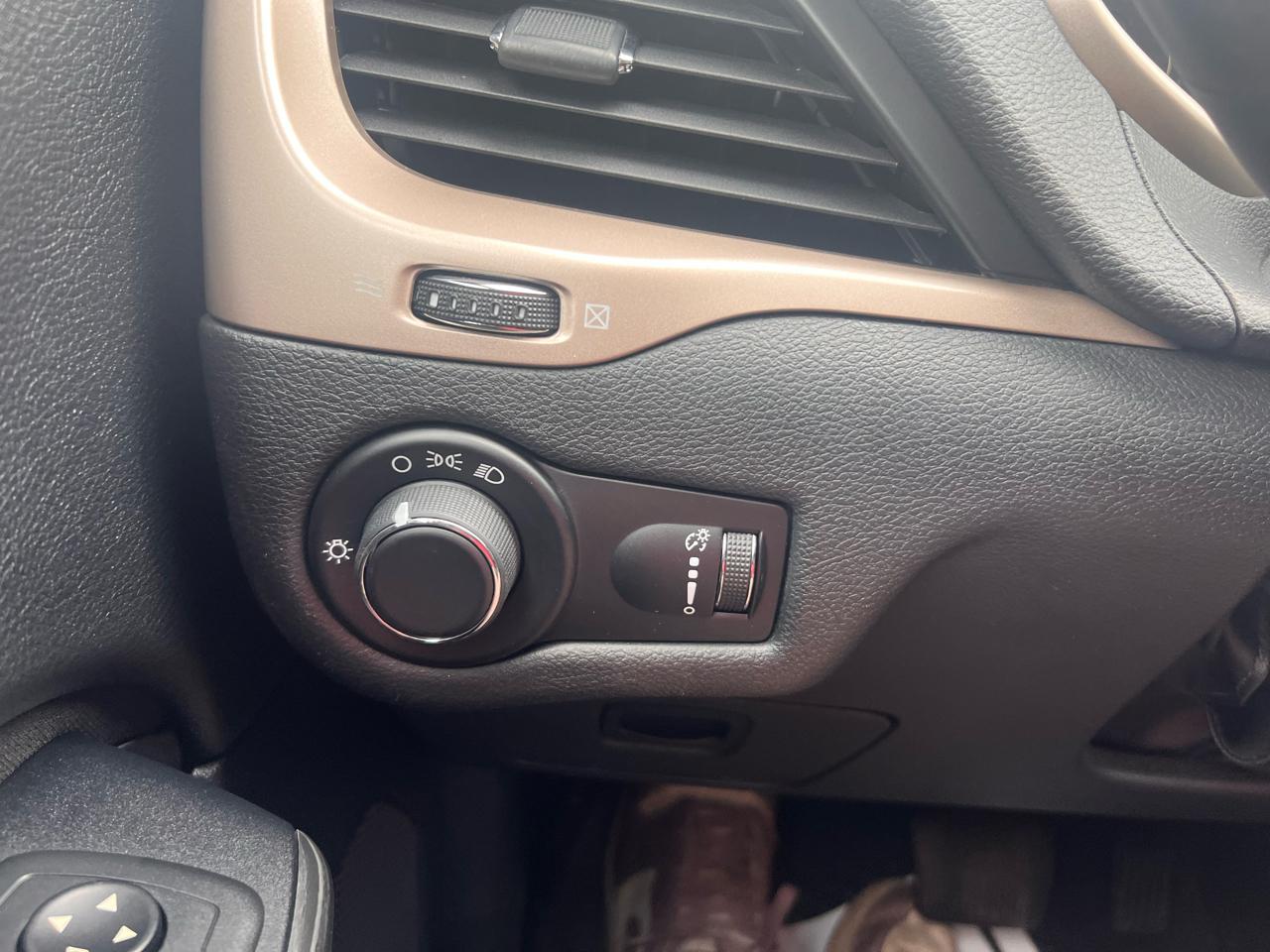 Jeep Cherokee 4WD 4dr Sport 2016