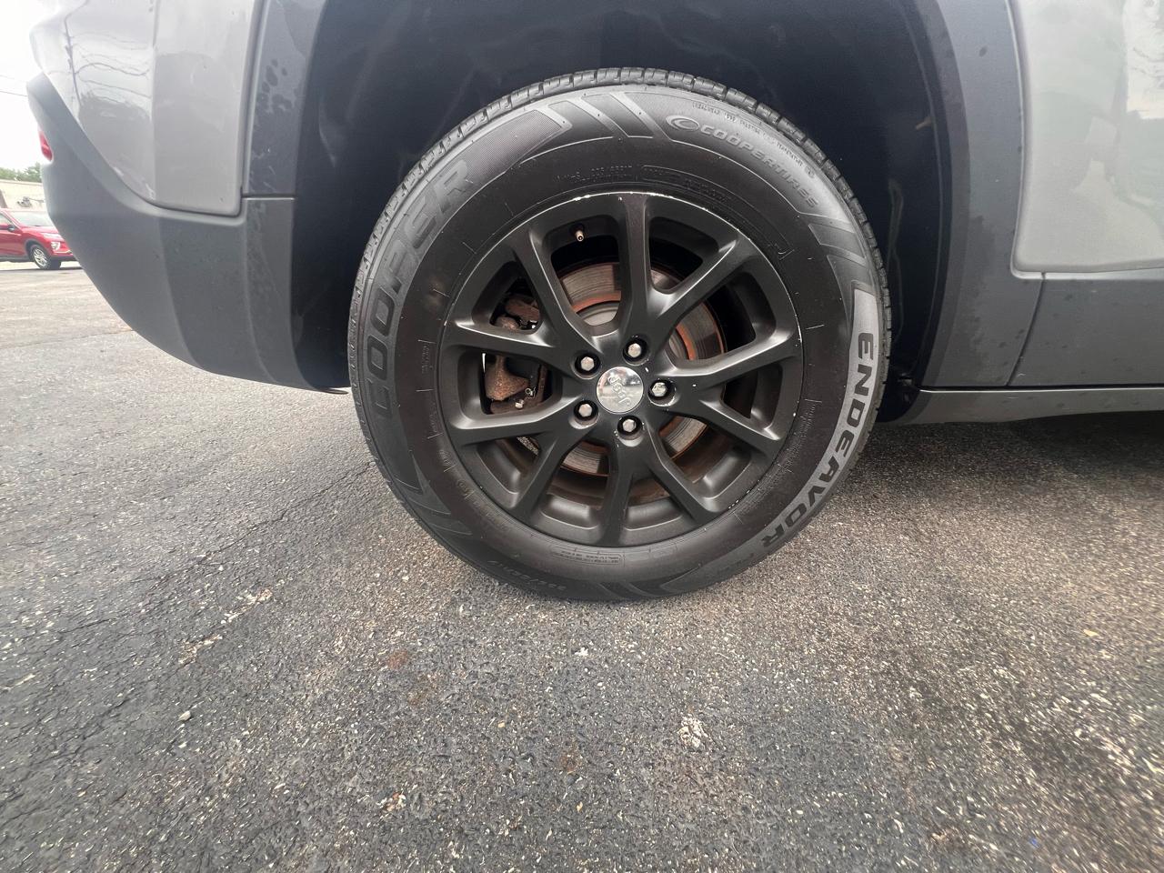 Jeep Cherokee 4WD 4dr Sport 2016
