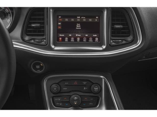 Dodge Challenger SXT RWD 2021