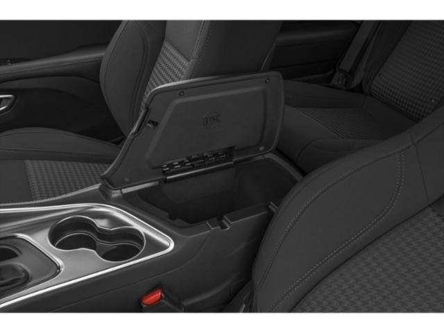 Dodge Challenger SXT RWD 2021