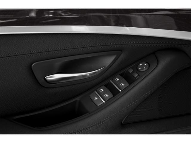 BMW 5 Series 4dr Sdn 528i xDrive AWD 2015