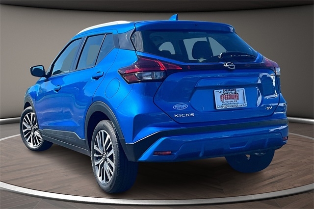 Nissan Kicks SV FWD 2024