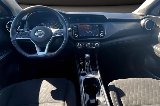 Nissan Kicks SV FWD 2024