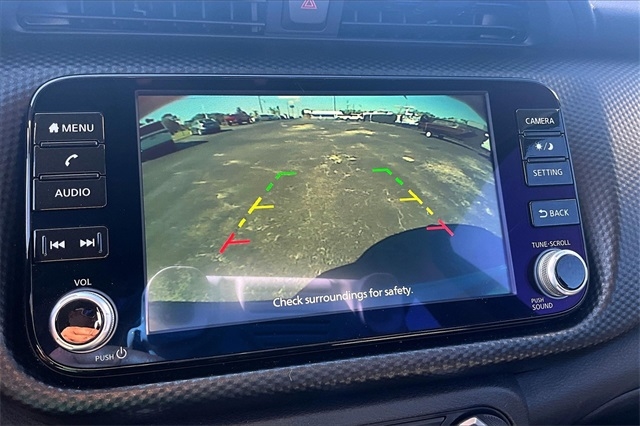 Nissan Kicks SV FWD 2024